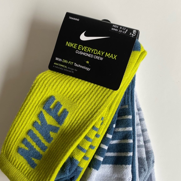 SOLD Nike Everyday Max M8-12 W10-13 Crew Style - Picture 1 of 8